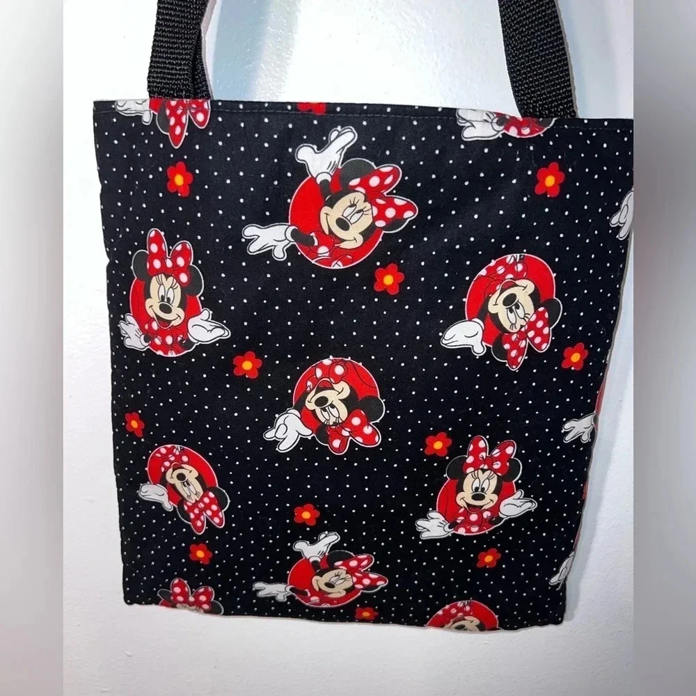 Children’s tote Minnie Mouse print, with two outer pockets, one zip pouch pocket